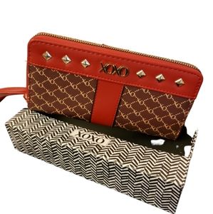 XOXO Zip Around Wristlet Wallet Red Brown With Gold XOXO Logo New With Tag Boxed